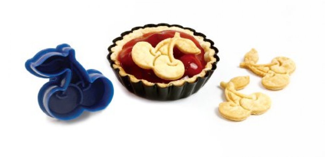 NEW NORPRO PIE TOP CUTTERS SET OF 4 LEAF- HEART-STRAWBERRY -CHERRIES