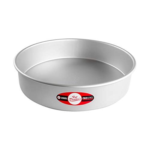 Nordic Ware Platinum Collection Anniversary Bundt Pan & Ware Angel Food  Cake Pan, 18 Cup Capacity, Graphite