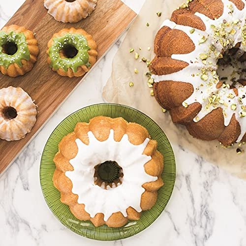 Nordic ware platinum collection bundt pan sale