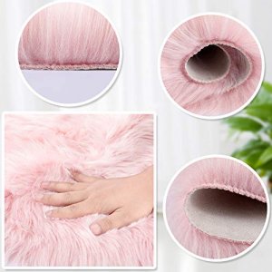 2 Pieces Fluffy Faux Sheepskin Area Rug Heart Shaped Rug Fluffy Room Carpet for Home Living Room Sofa Floor Bedroom, 12 x 16 Inch (Pink)