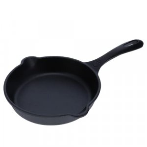 Victoria Cast Iron Skillet, Pre-Seasoned Cast-Iron Frying Pan with Long  Handle, Made in Colombia, 12 Inch