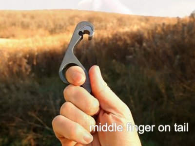 GrabOpener : One-handed Bottle Opener (Red)