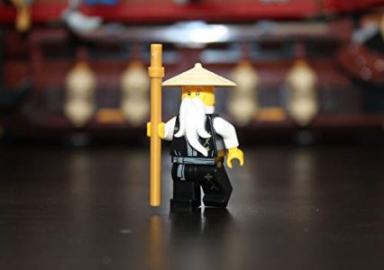 LEGO NINJAGO Minifigure - Master Sensei Wu (Legacy) with Brown Staff 70670