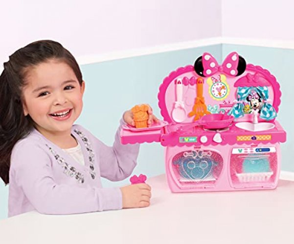 Minnie Bow-Tique Bowtastic Kitchen Playset, Officially Licensed Kids Toys  for Ages 3 Up by Just Play