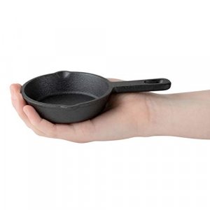 Modern Innovations Black Mini Cast Iron Skillet Set With Silicone