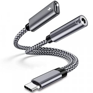 USB C to 3.5mm Headphone and Charger Adapter, UWOXX 2 in 1 USB C 60W PD 3.0 Charging Port to Aux Audio Jack Dongle Cable Cord for Galaxy S22 Ultra/S2