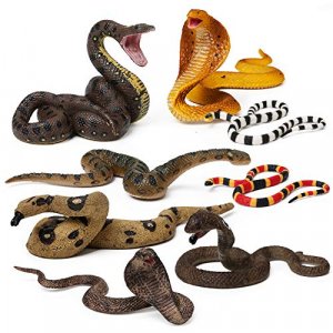 UANDME 8pcs Fake Snakes Toy Figurines Realistic Fake Snake Prank Rubber Snake Props Scary Snake Toy Scare Birds, Cobra Snake, Boa Constrictor, Coral 
