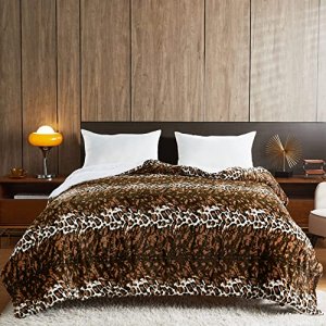 Home Soft Things Soft and Thick Faux Fur Sherpa Backing Bed Blanket, ML Leopard, 86