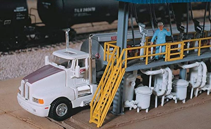 Walthers Cornerstone Series Kit Ho Scale Truck Loading Rack - Imported ...
