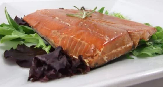 Alaska Smokehouse Smoked Salmon Fillet In Wood Gift Box Assorted Designs 16 Oz