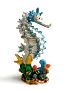 JFYSJ Metal Hand Painted Seahorse Figurines Creative Animal Storage Jewelry Gift Collection Box Trinkets Decor