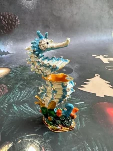 JFYSJ Metal Hand Painted Seahorse Figurines Creative Animal Storage Jewelry Gift Collection Box Trinkets Decor