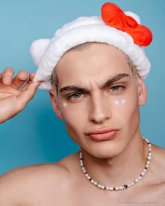 The CrMe Shop Hello Kitty X Plush Spa Headband With Hello Kitty'S Signature Bow, Face Wash Hair Band