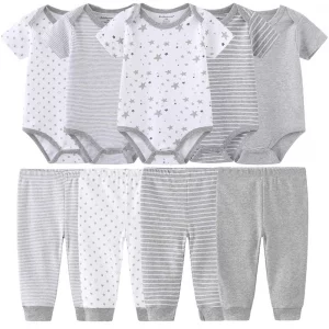 Kiddiezoom Unisex Baby Layette Essentials Giftset Clothing Set 19-Piece