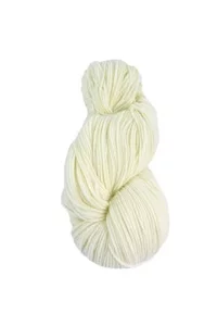 CIRCULO Sweet Merino Wool Yarn - 100% Brazilian Merino - Washable, Soft, Warm, and Luxurious - Perfect for Knitting & Crochet - DK - 328yds / 3.52oz 