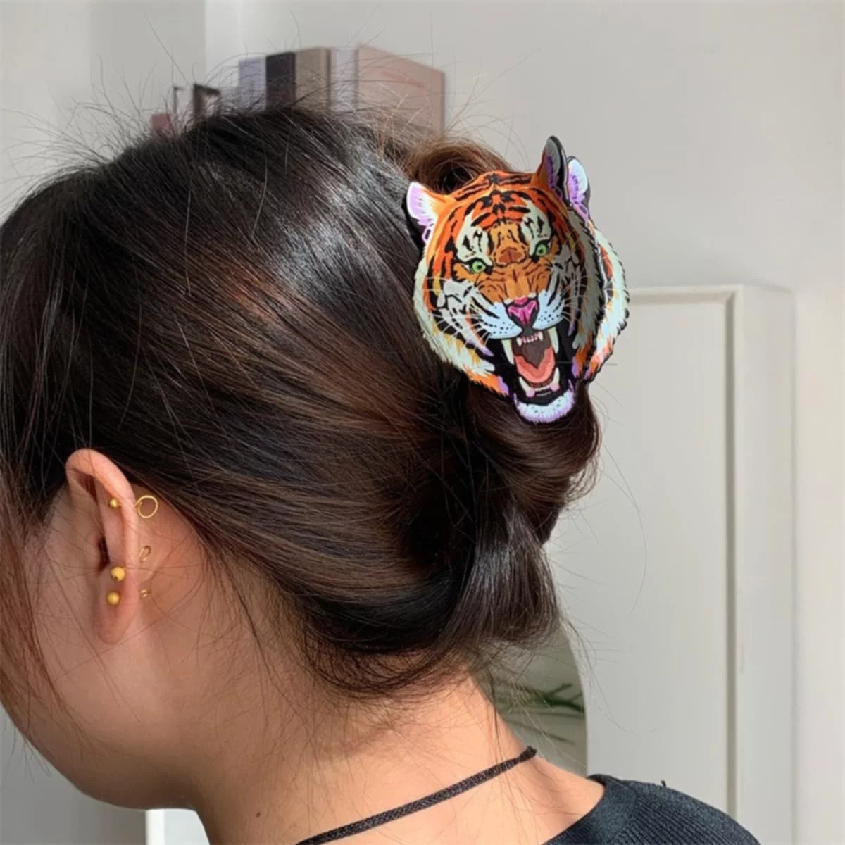 Acrylic Tiger Claw Hair Clip for Women, Funny Animal Barrettes Marbled Orange Tiger Hair Clips - Set of 2 Clips – Maddison  main image 4