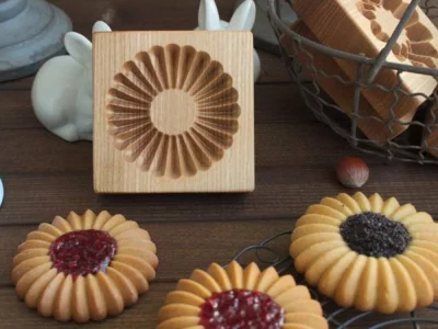 1Pack Wooden Cookie Biscuit Mold Baking Embossed Biscuit Stamp, 3D Gingerbread Cookie Baking Mold for Kitchen DIY Thanksgiving Christmas (B#)