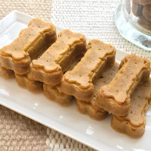R&M Dog Bone Silicone Mold for Pet Treats, Candy, Chocolate and Wax. Non-stick and Dishwasher Safe.