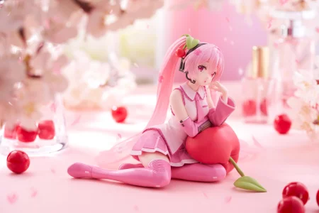Taito-Sakura Miku Desktop Cute Figure (Cherry Cushion Ver.)