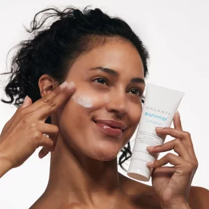 VASANTI BrightenUp! Exfoliator (120g) | Physical + Chemical Facial Exfoliator Scrub with Instant Results for Soft, Smooth and Radiant Skin | Enriched
